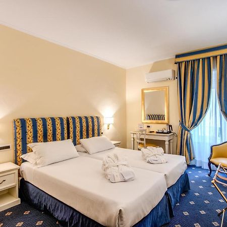 Hotel Napoleon Roma Exterior foto
