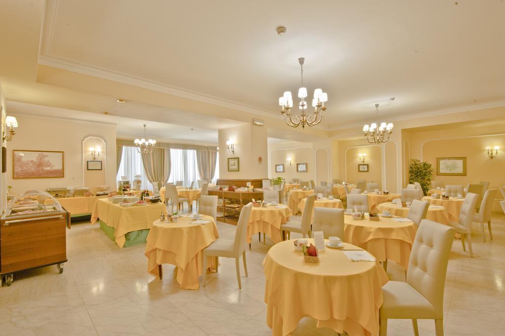 Hotel Napoleon Roma Exterior foto