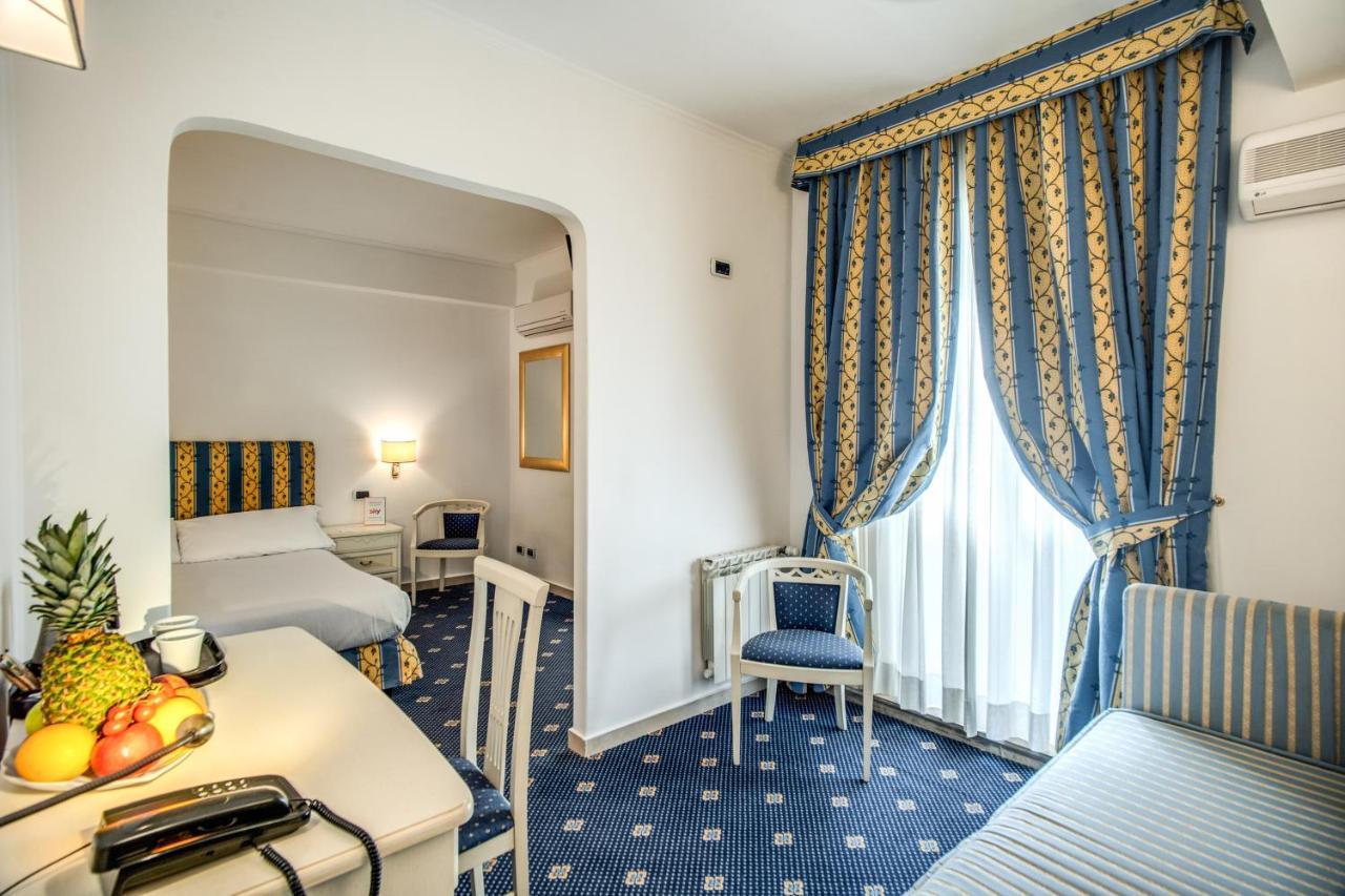 Hotel Napoleon Roma Exterior foto